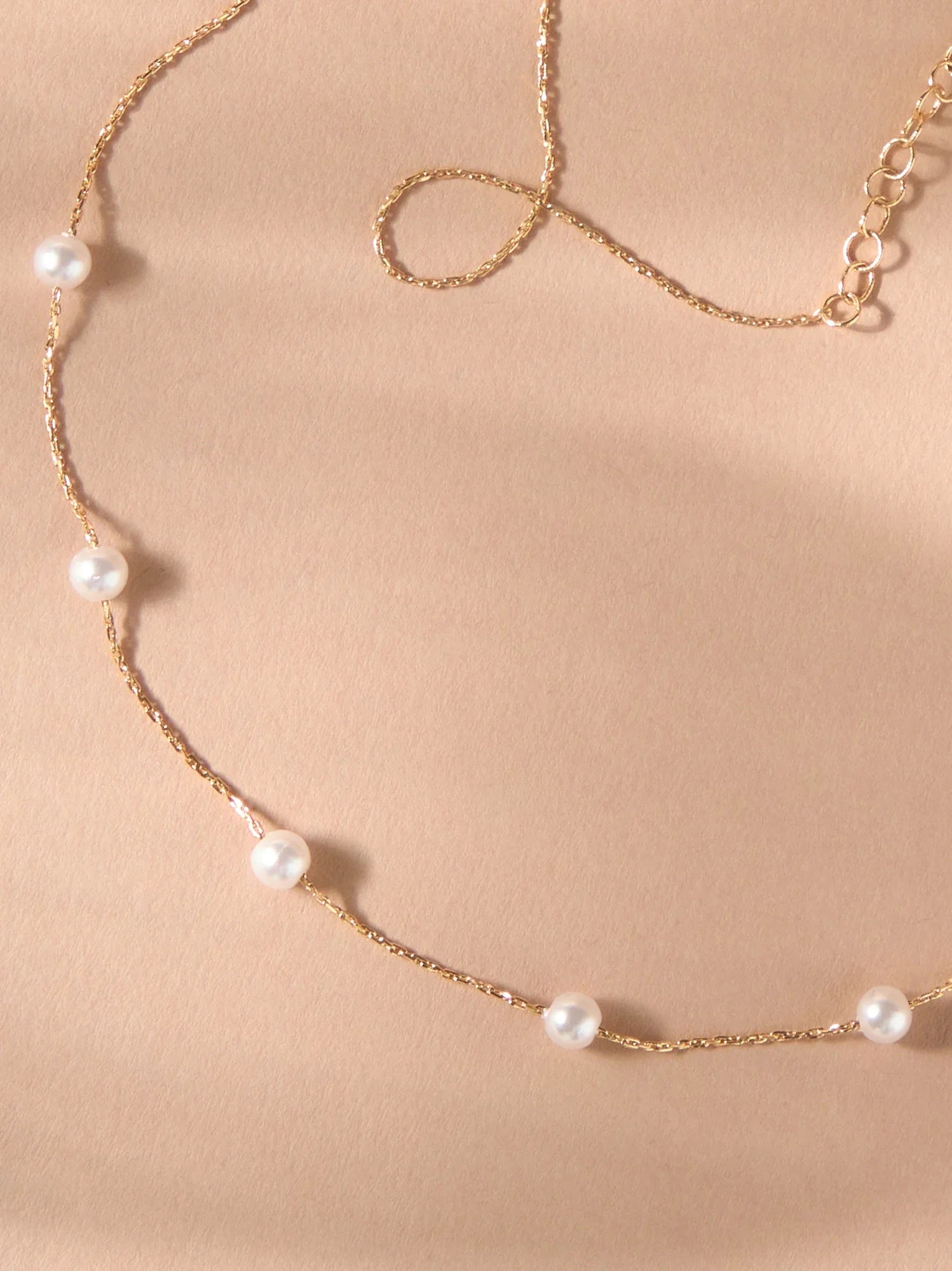 Shein Graceful Round Pearl Pendant