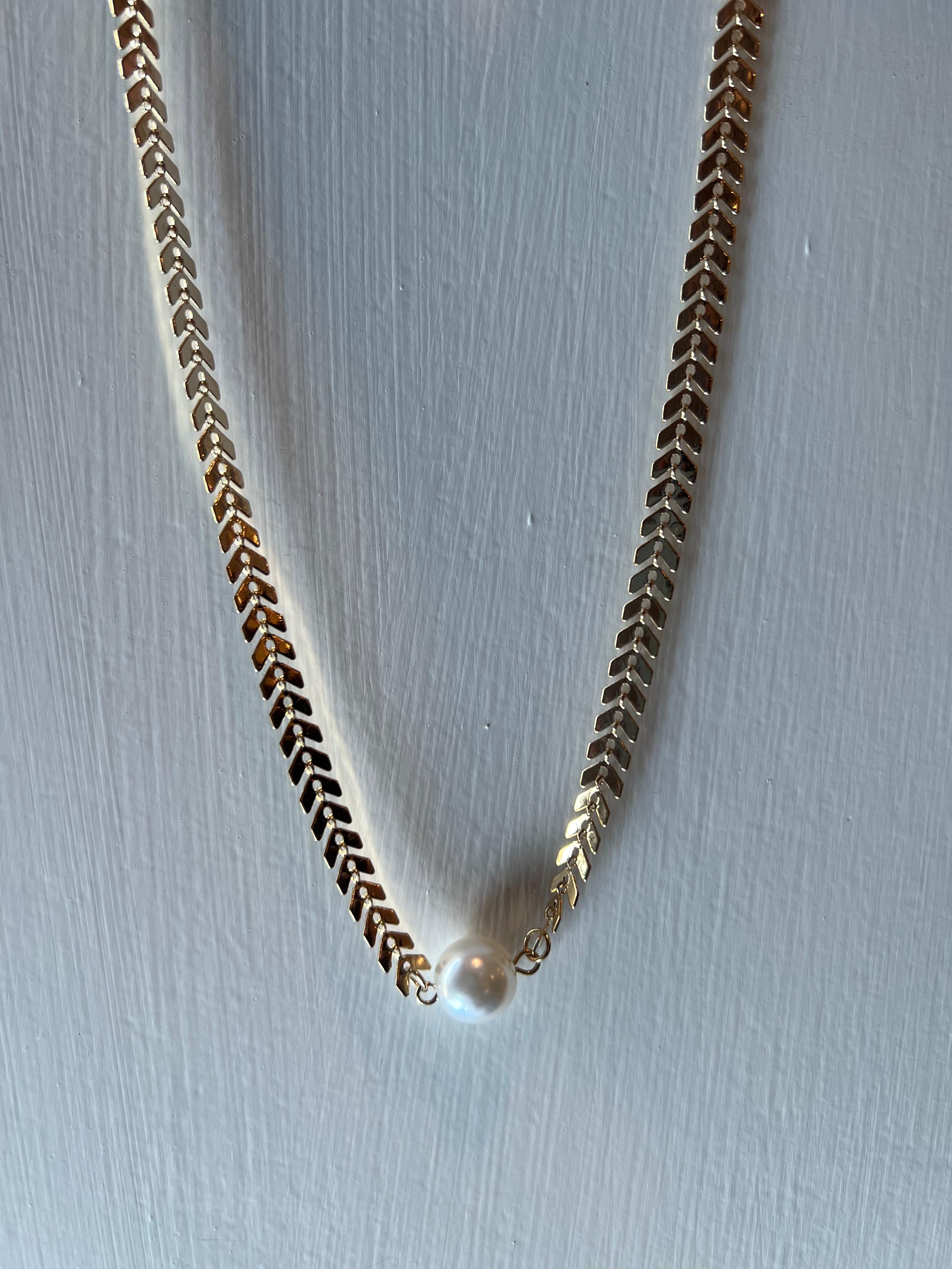 Shein Elegant Faux Pearl Pendant